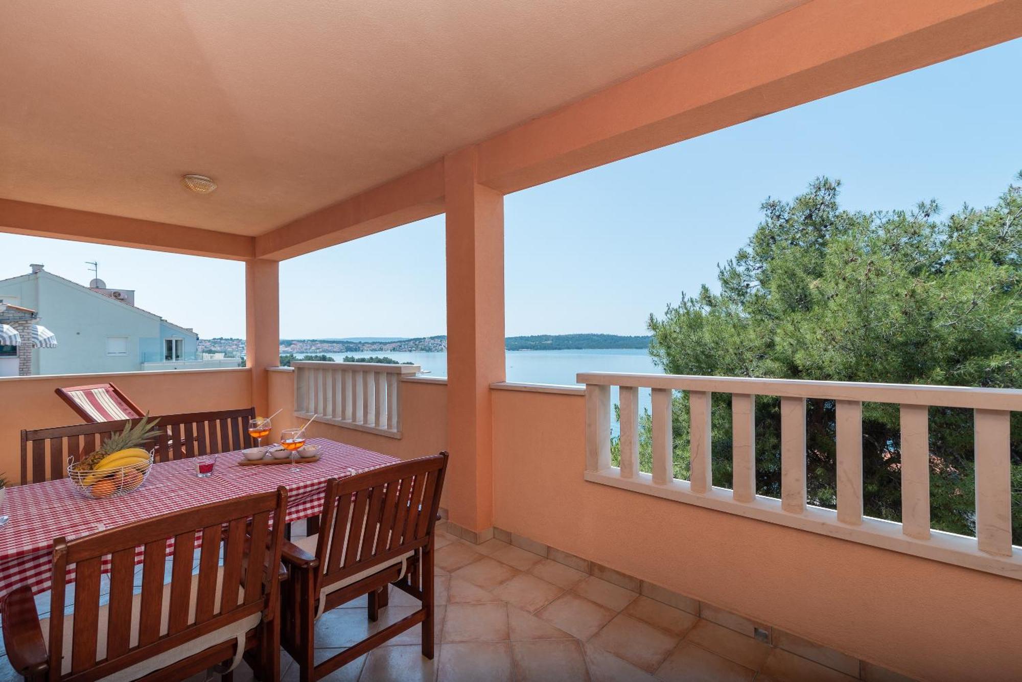 Villa Tonina Trogir Exterior photo