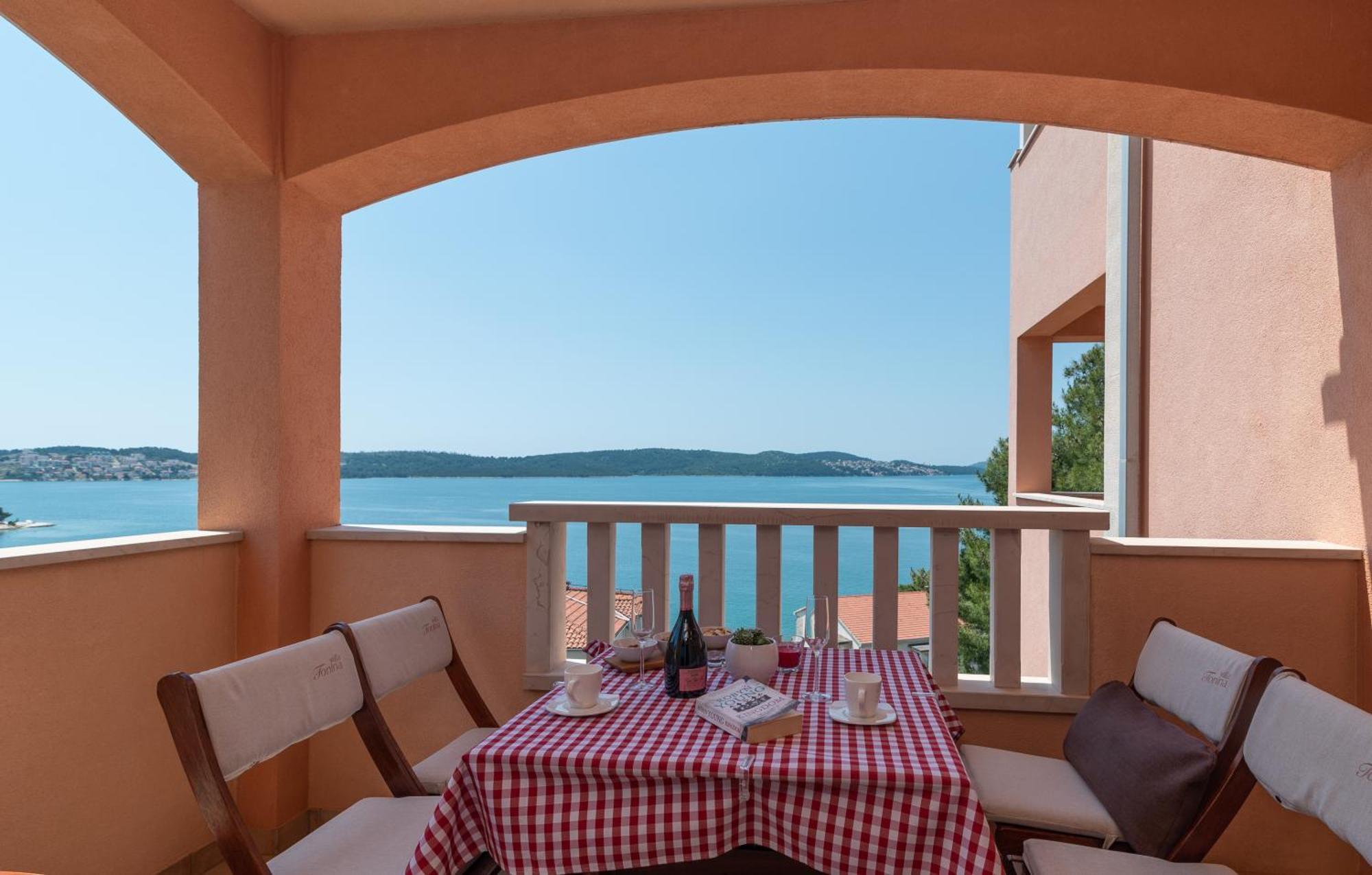 Villa Tonina Trogir Exterior photo