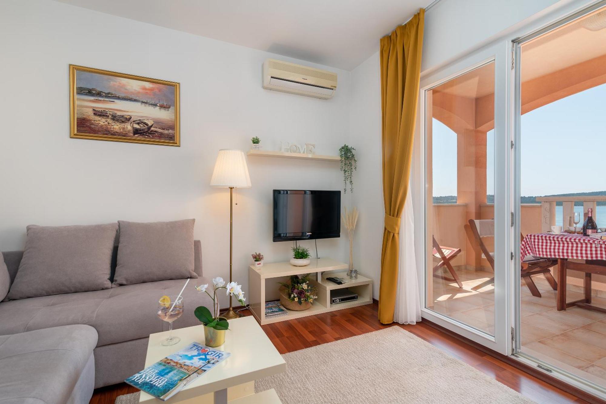 Villa Tonina Trogir Exterior photo