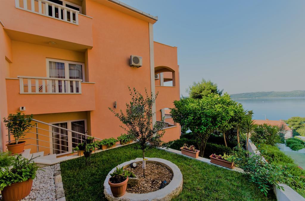 Villa Tonina Trogir Exterior photo